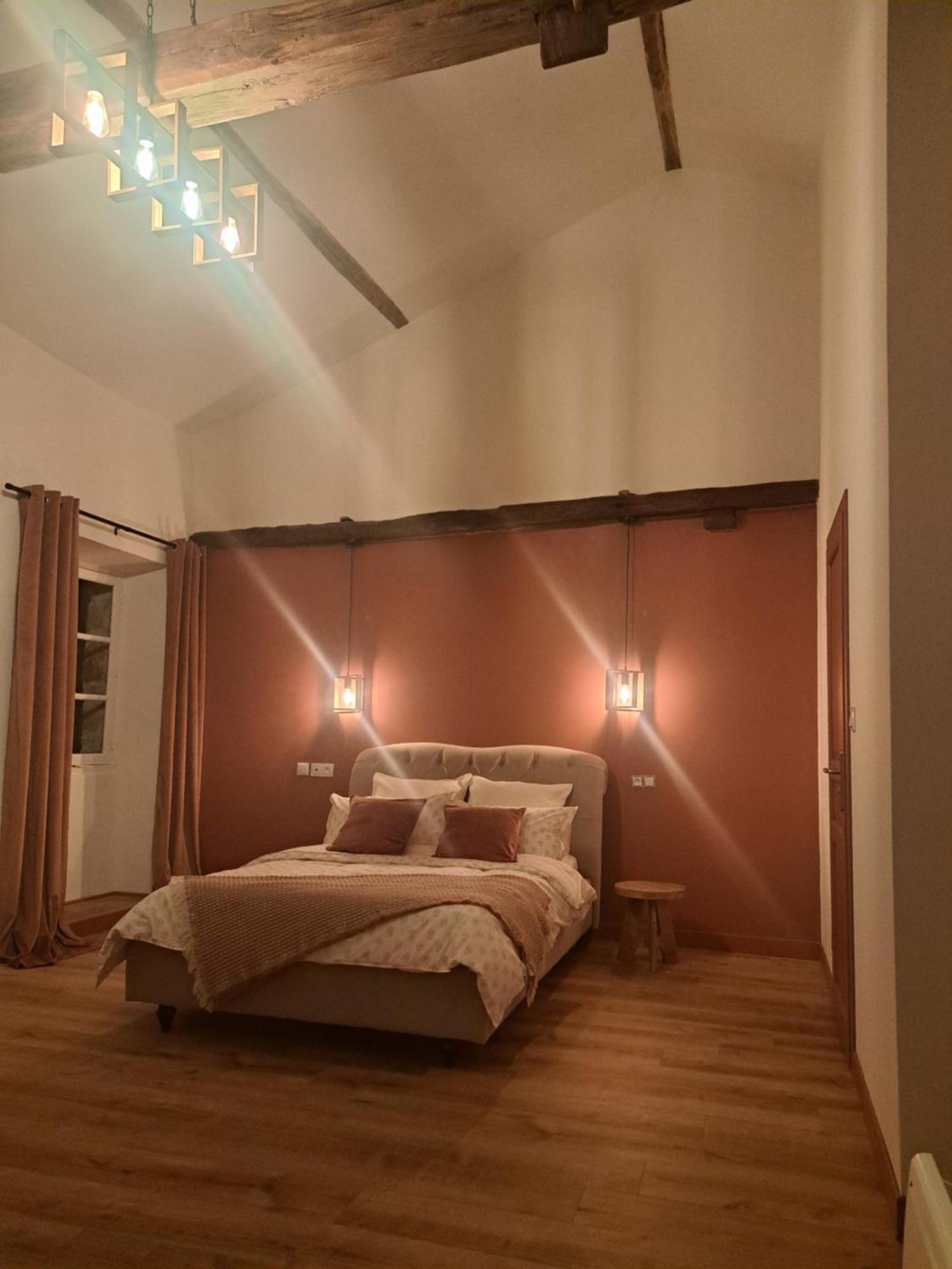 Lavallade12 Chambers D'Hotes Roussines Esterno foto
